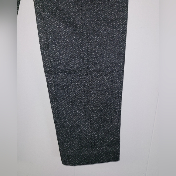 Thalian Black and Gray Herringbone Print Ponte Pant Women's Size 2 - Picture 3 of 7